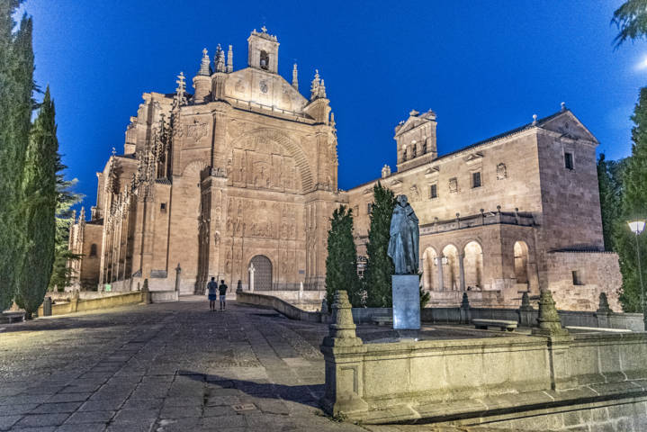 Salamanca 091 - iglesia convento de San Esteban.jpg